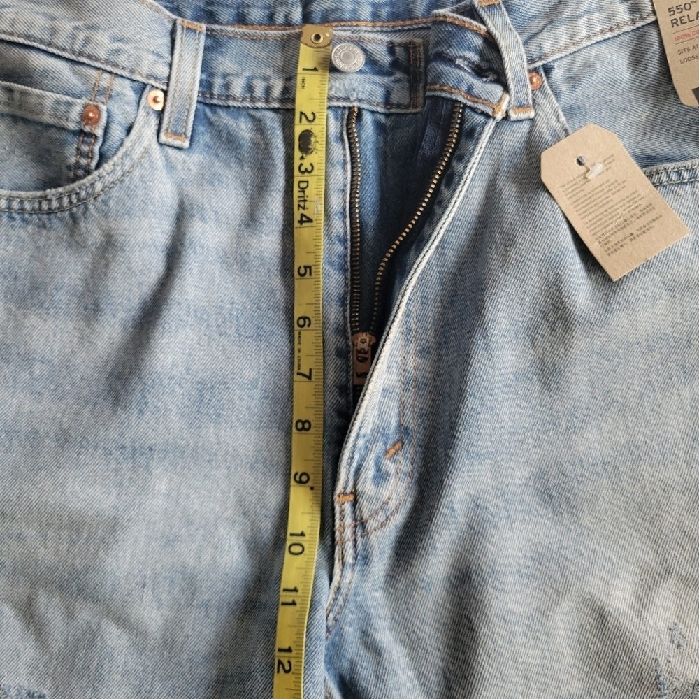 New 38x34 550 Levi's Relaxed Fit Jeans. - Picture 7 of 9